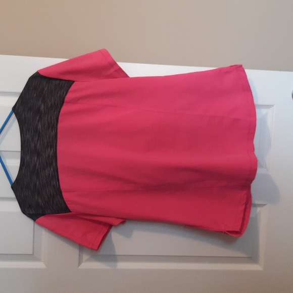 Pink Scrub👩🏼⚕️Set - Picture 4 of 4